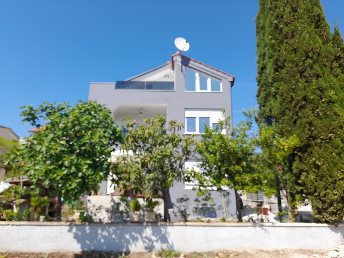 סבטי פיליפ אי ג'קוב Apartman Prvi Red Do Mora מראה חיצוני תמונה